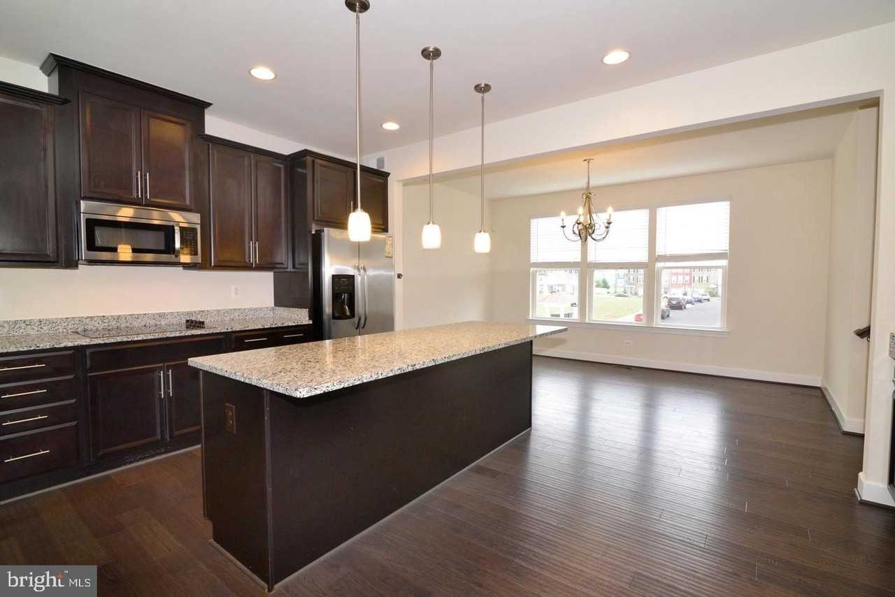 10684 Viewmont Ln - Photo 4 of 50