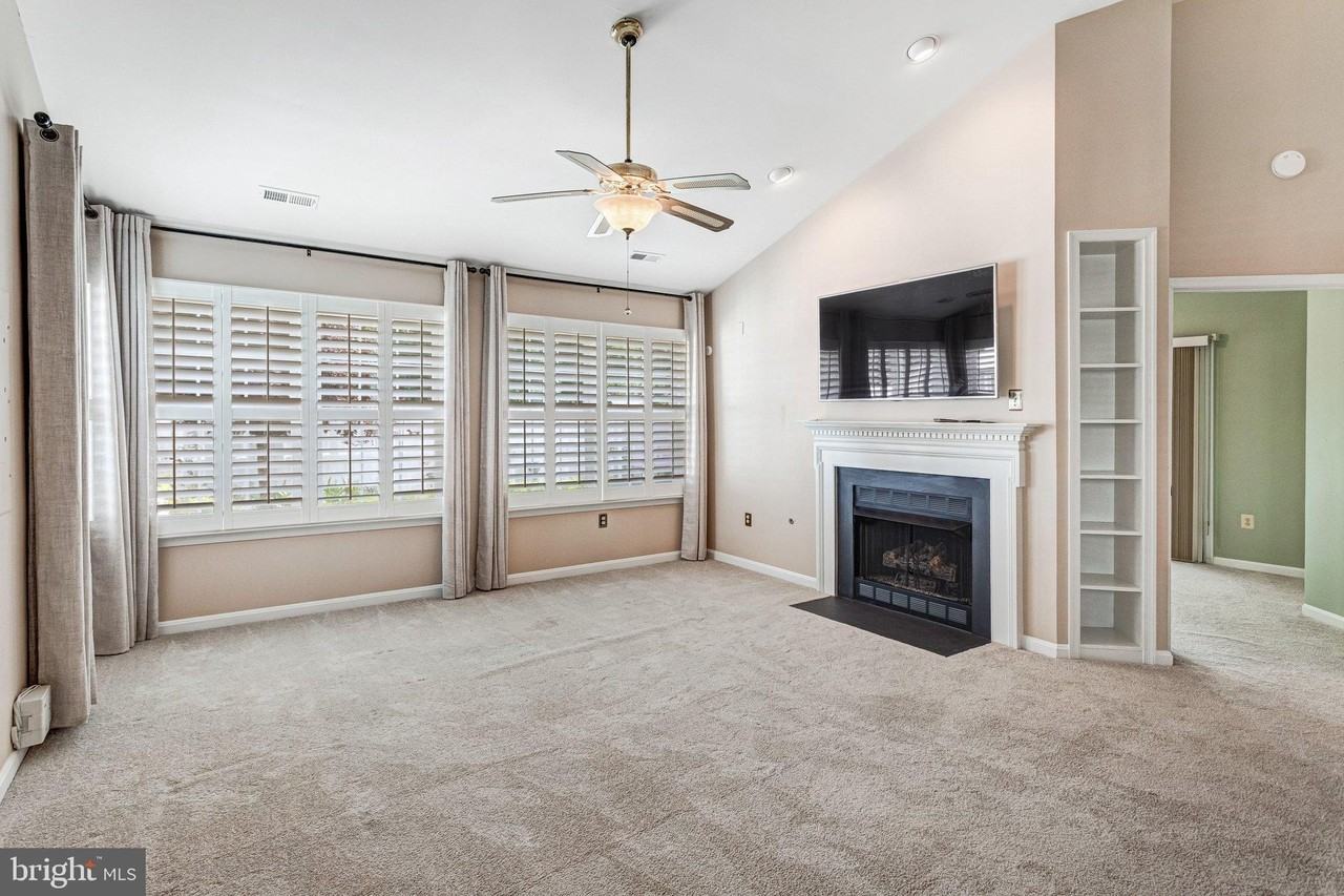 11333 Savannah Dr - Photo 3 of 30