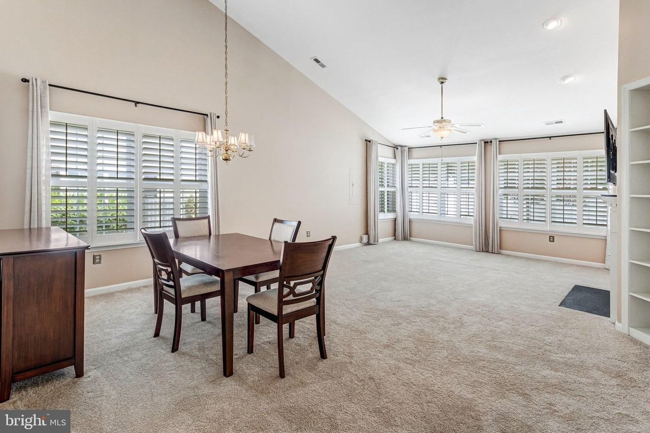 11333 Savannah Dr - Photo 4 of 30