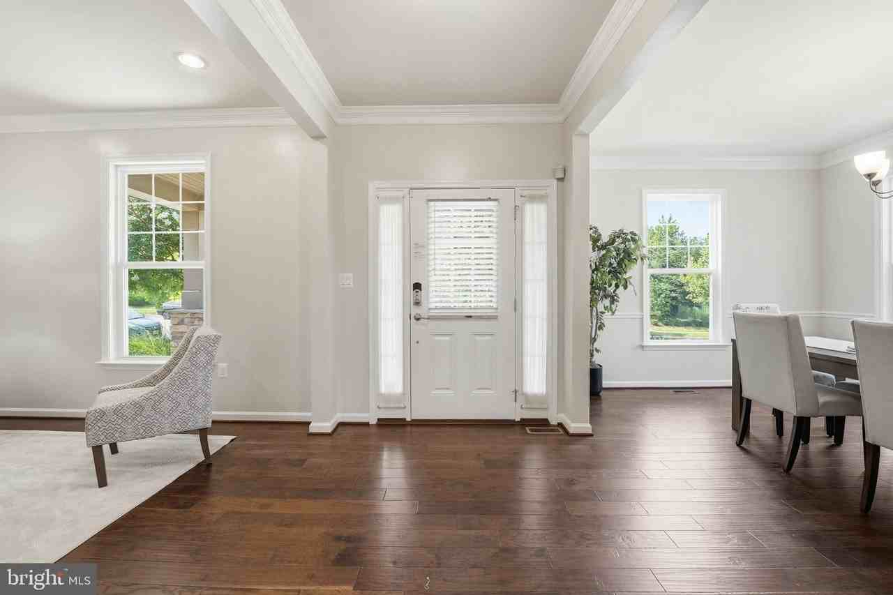 428 Alder Dr - Photo 4 of 50