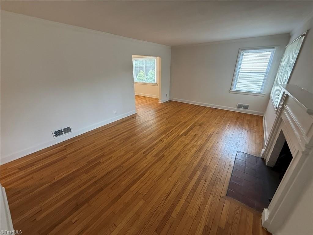 2363 Jefferson Ave - Photo 6 of 19