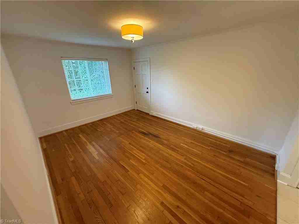 237 N Sunset Dr #3 - Photo 4 of 12