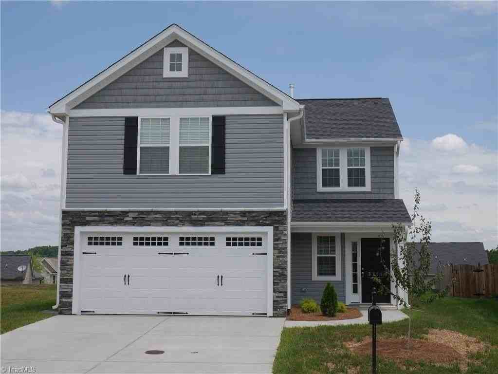 5733 Midstream Cir - Photo 2 of 10