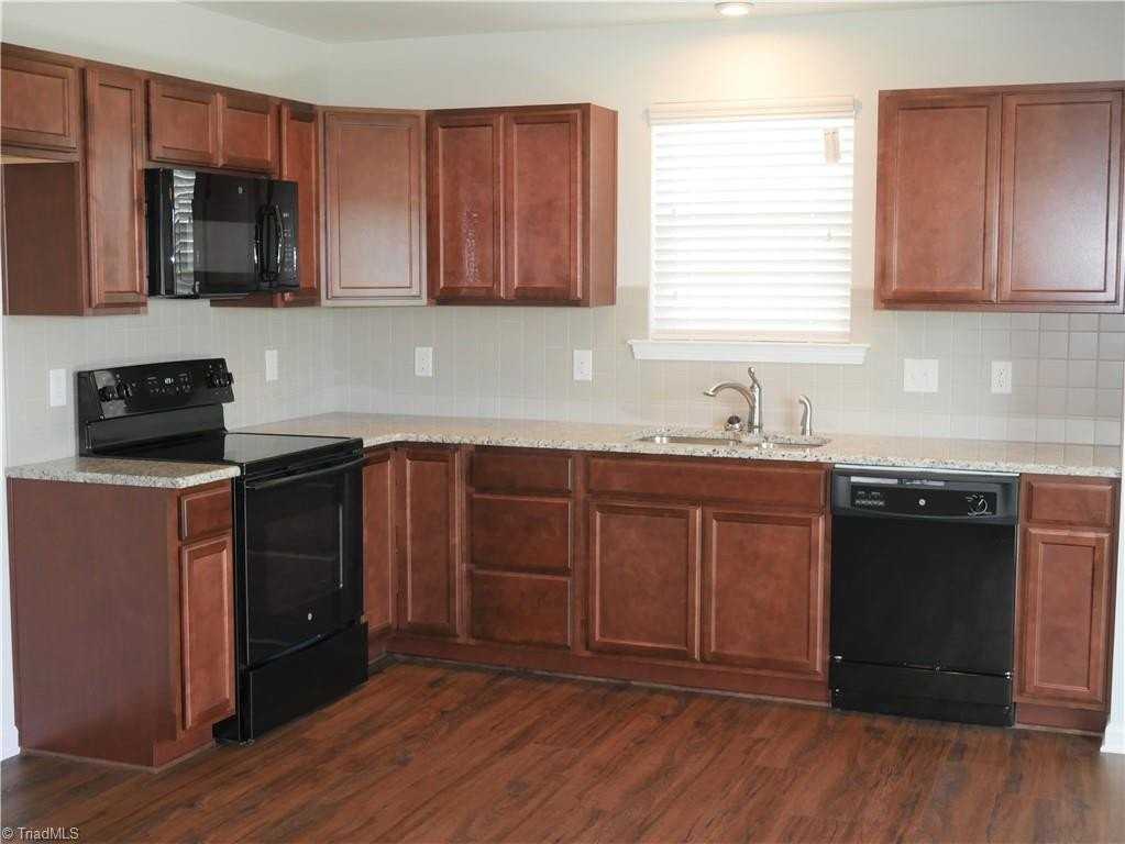5733 Midstream Cir - Photo 5 of 10