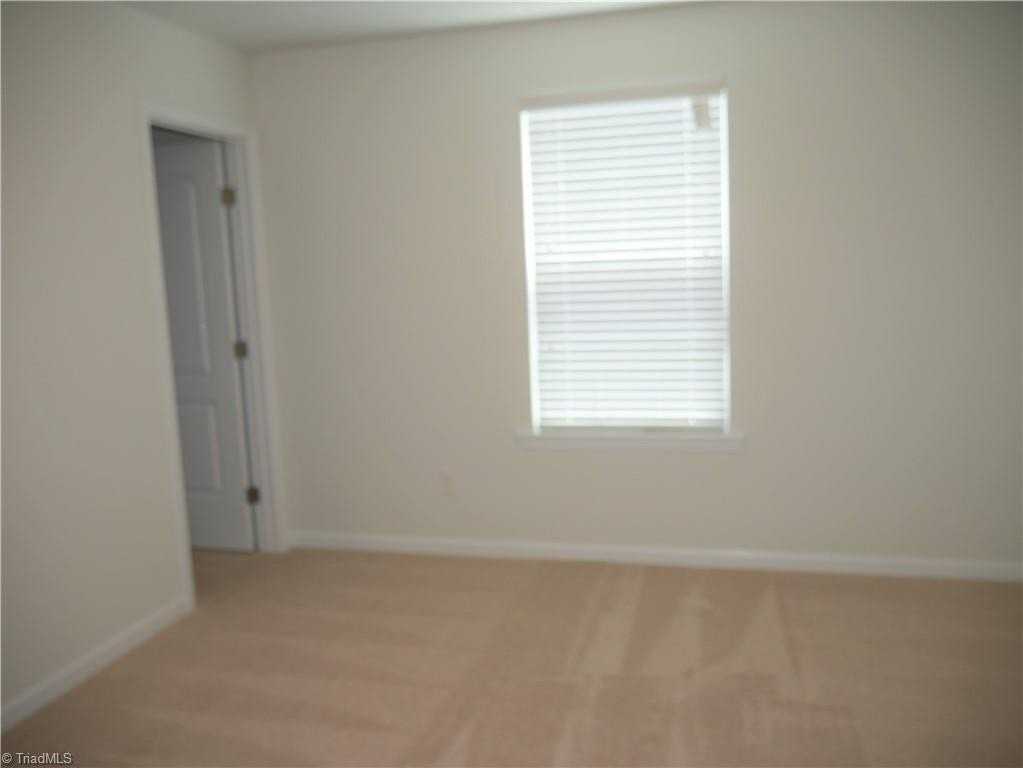 5733 Midstream Cir - Photo 6 of 10