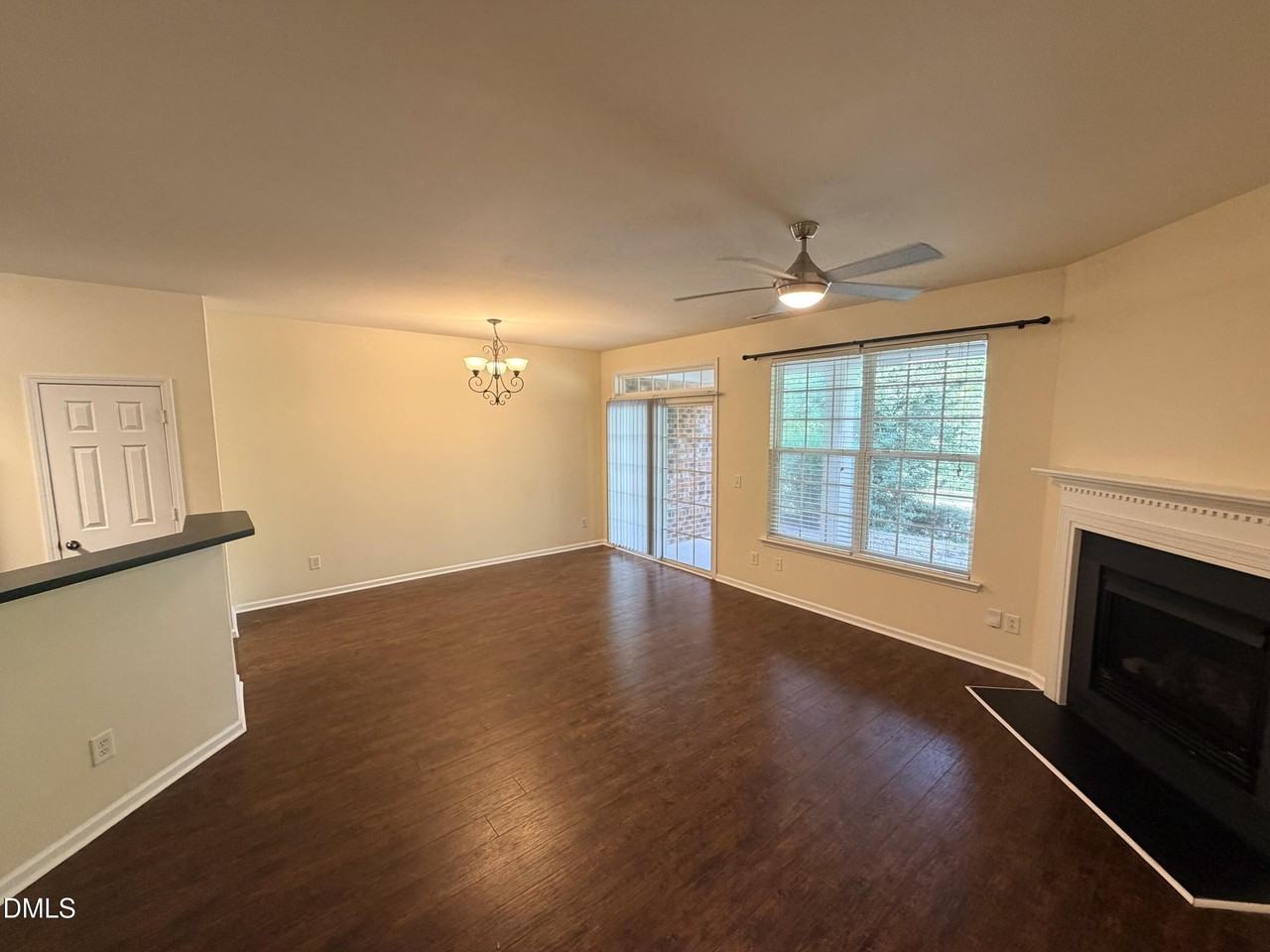124 Longchamp Ln - Photo 3 of 16