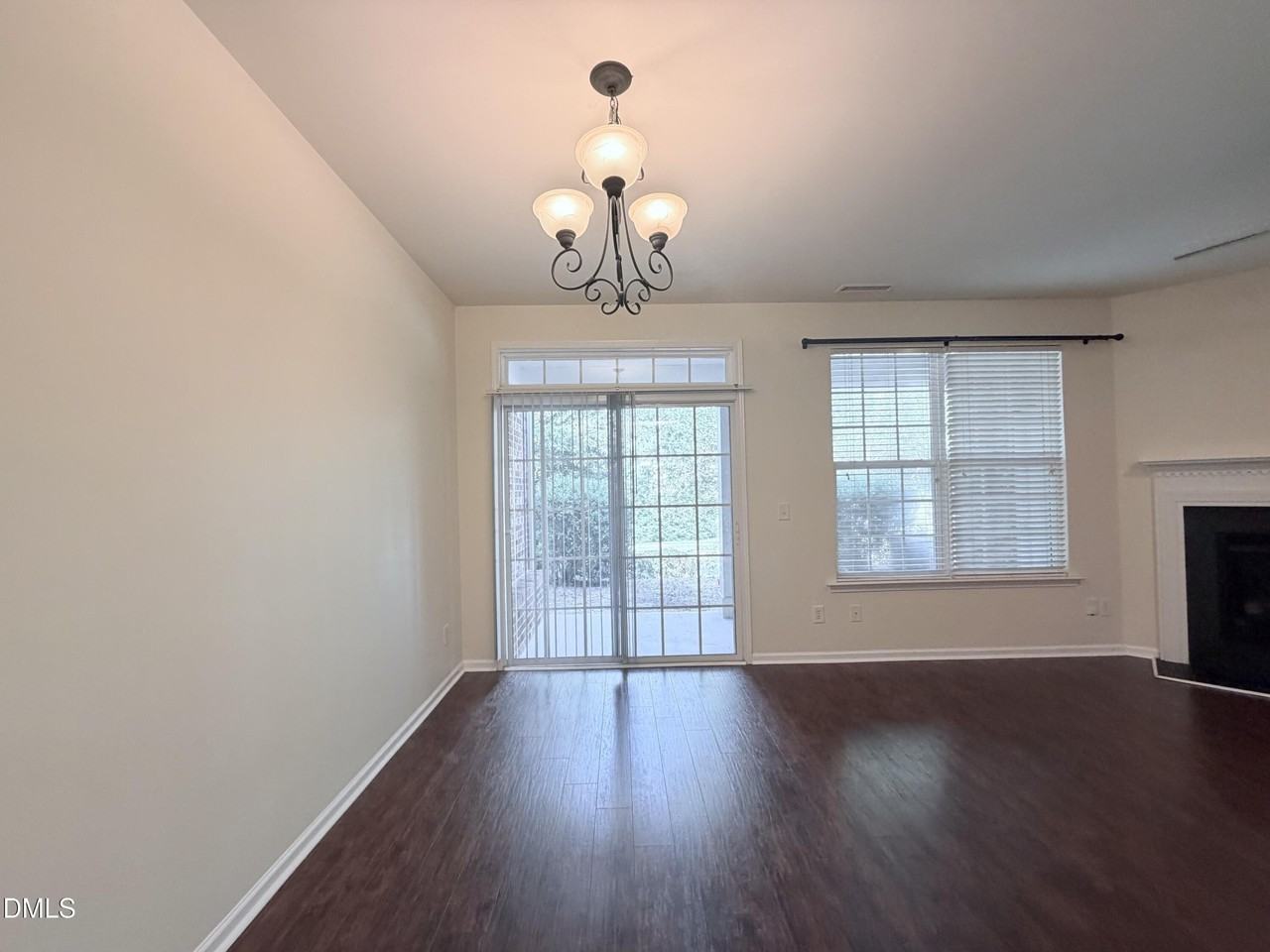 124 Longchamp Ln - Photo 7 of 16