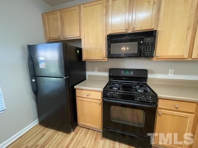 804 Walnut Woods Dr - Photo 5 of 16