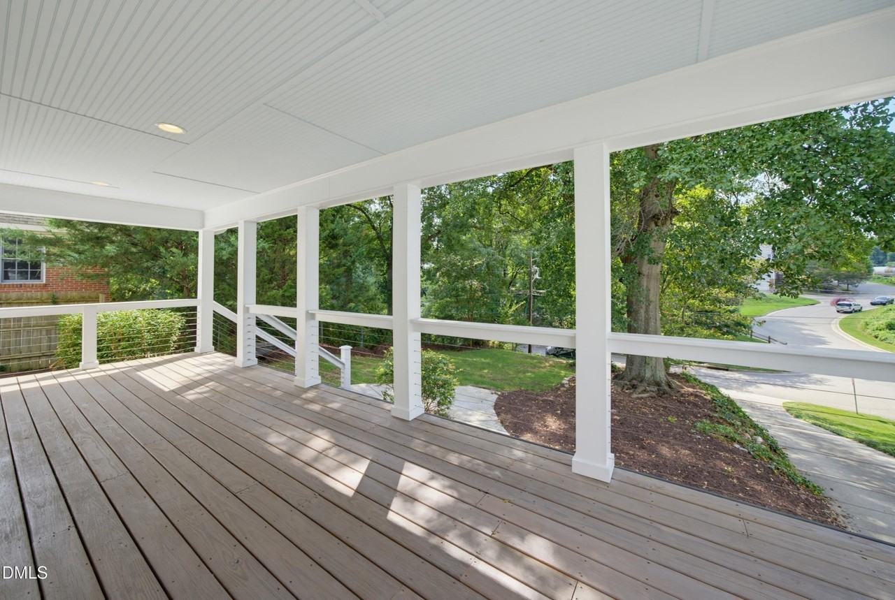 1238 Marshall St - Photo 5 of 44