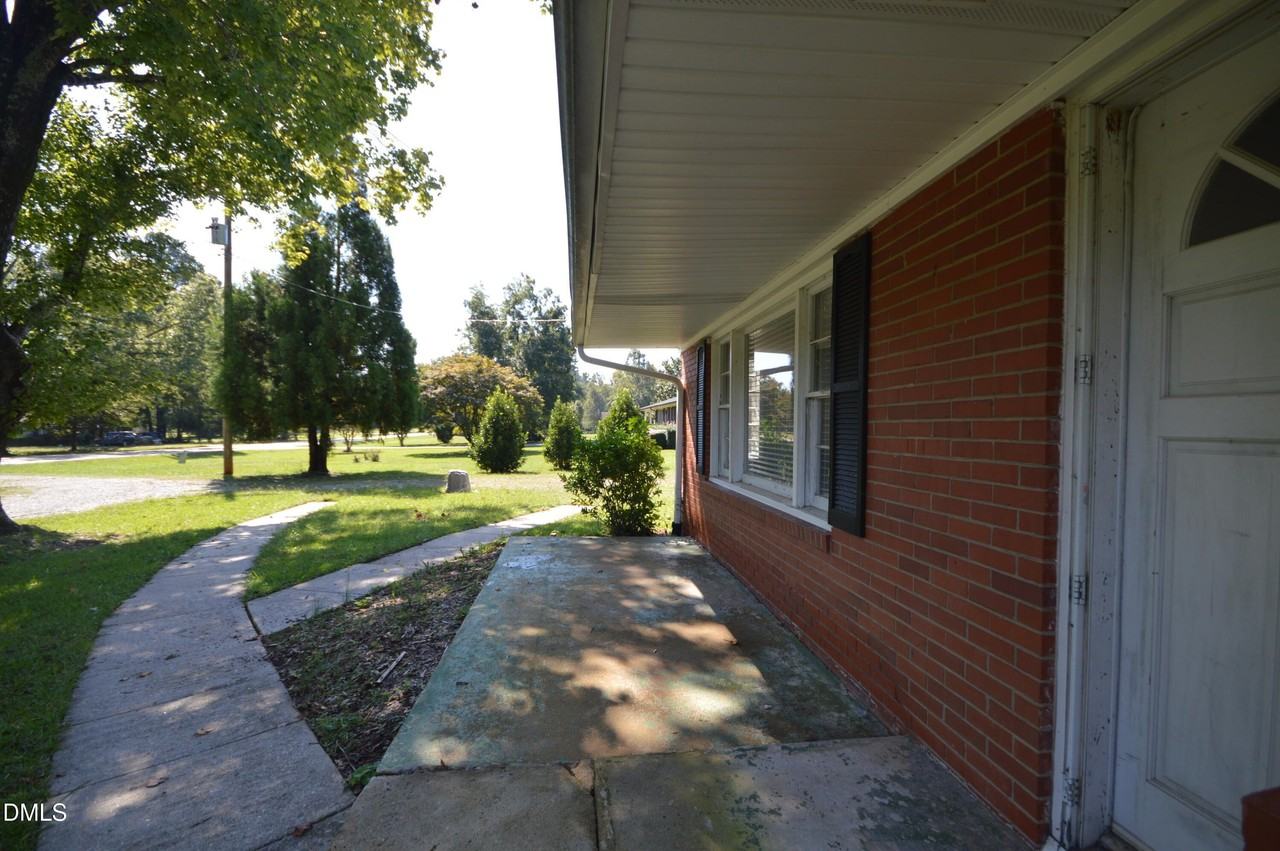 9956 Fanny Brown Rd - Photo 4 of 29