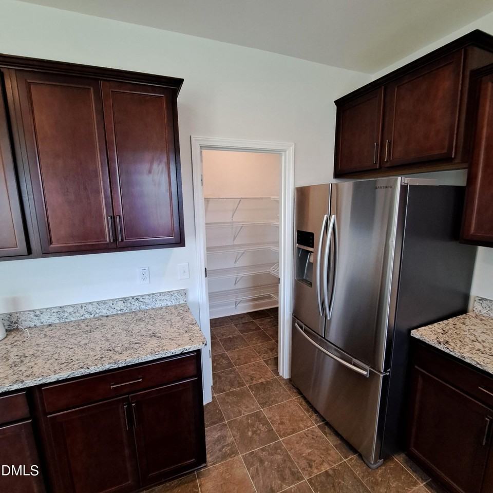 435 Hawksbill Dr - Photo 5 of 29