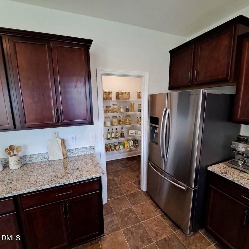 435 Hawksbill Dr - Photo 6 of 29