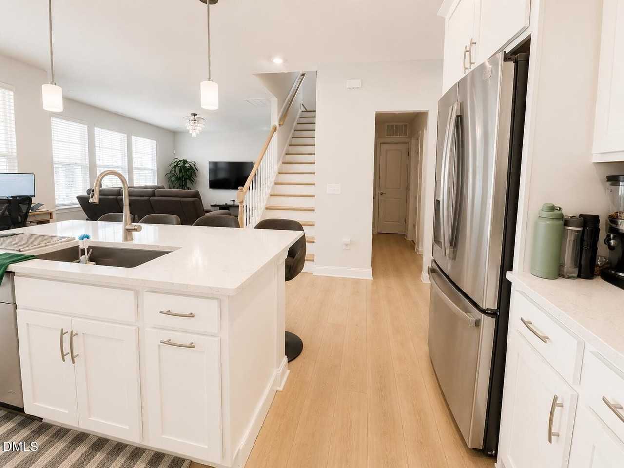 118 Faxton Way - Photo 2 of 44
