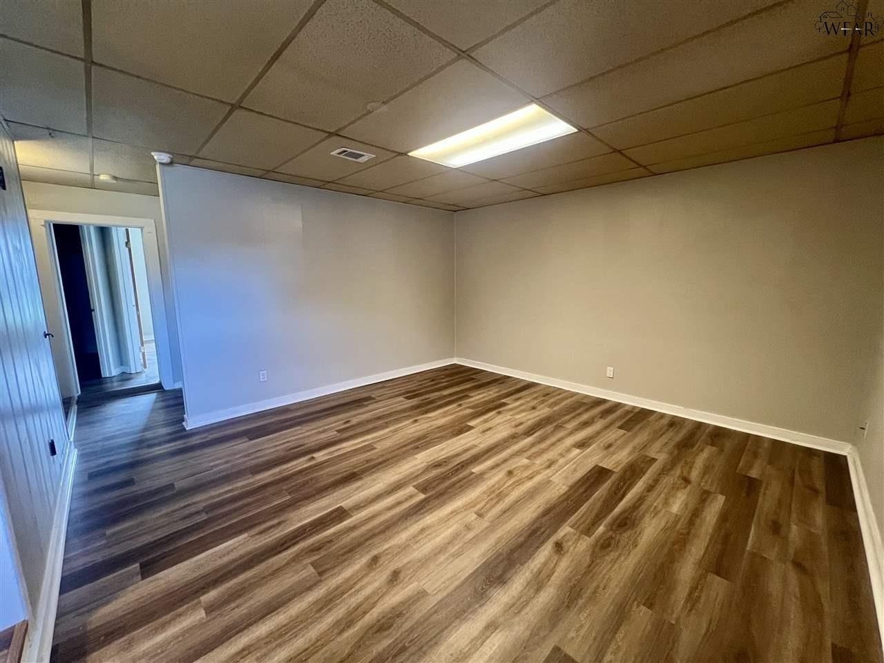 3201 Southwest Dr #4 - Photo 2 of 15