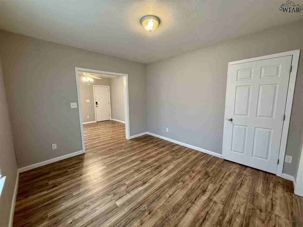 1102 Bluff St #B - Photo 7 of 12