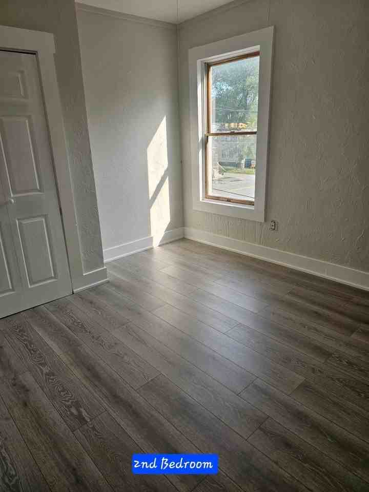 86 Pleasant St #2 - Photo 7 of 13
