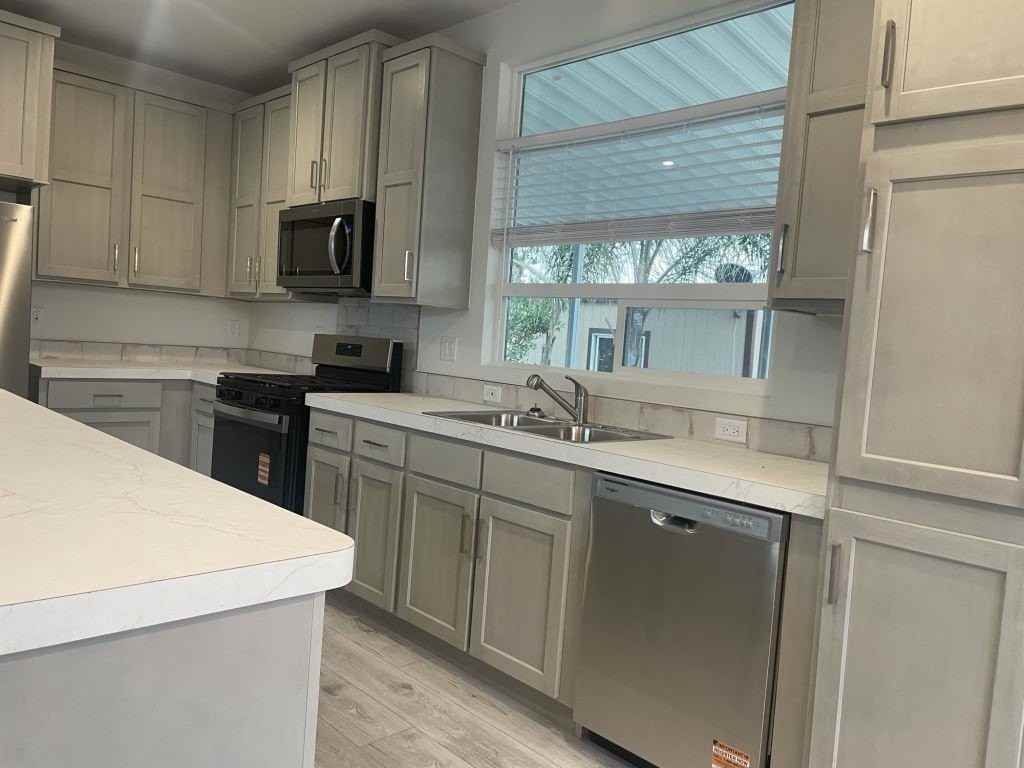 350 S Willow Ave #0106 - Photo 6 of 18
