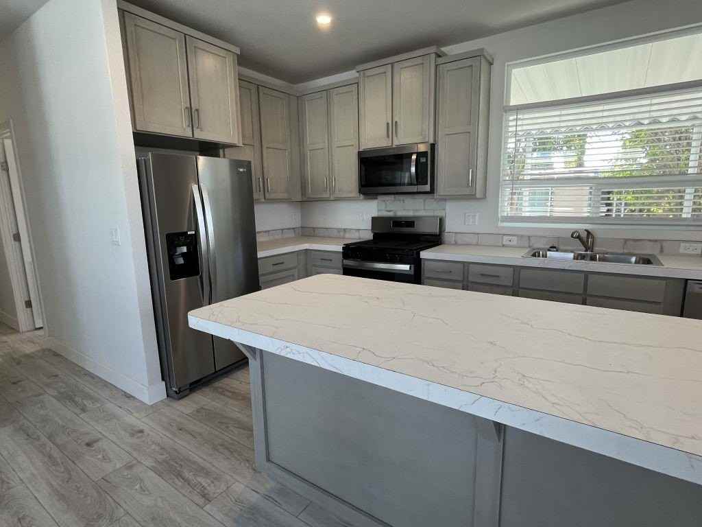 350 S Willow Ave #0106 - Photo 7 of 18