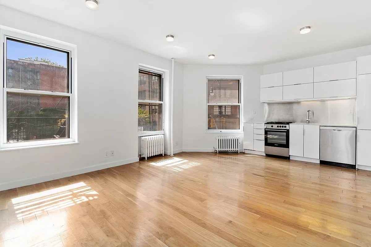 48 Bedford St #3A - Photo 3 of 8