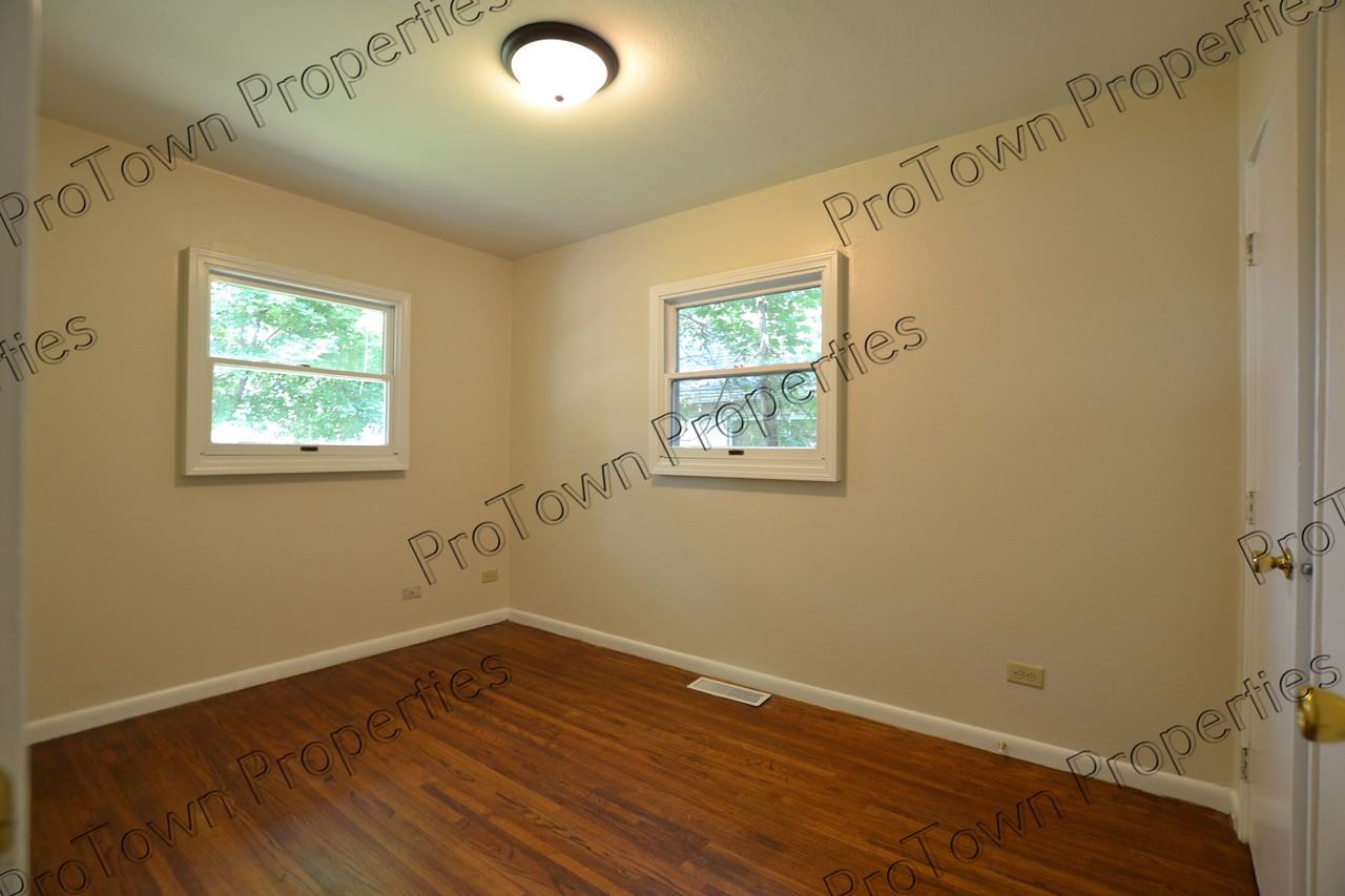 411 Peale Street - Photo 4 of 8