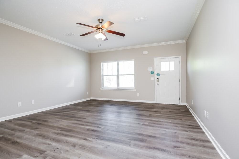 8003 Lakota Ct - Photo 4 of 17