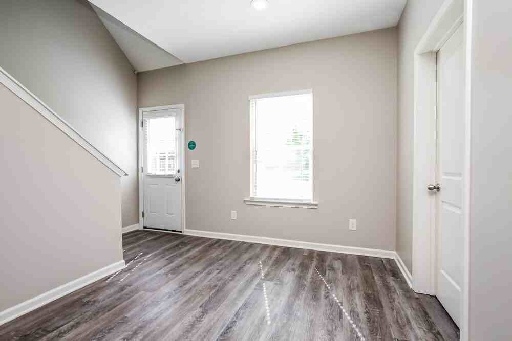 8003 Lakota Ct - Photo 6 of 17