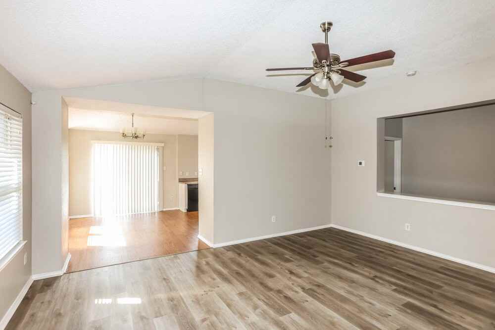 4625 Sleepy Ridge Cir - Photo 4 of 16