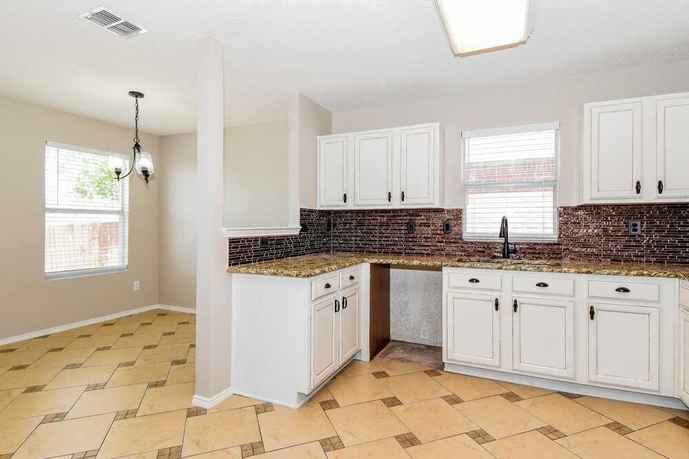 1434 Hickory Creek Ln - Photo 6 of 16