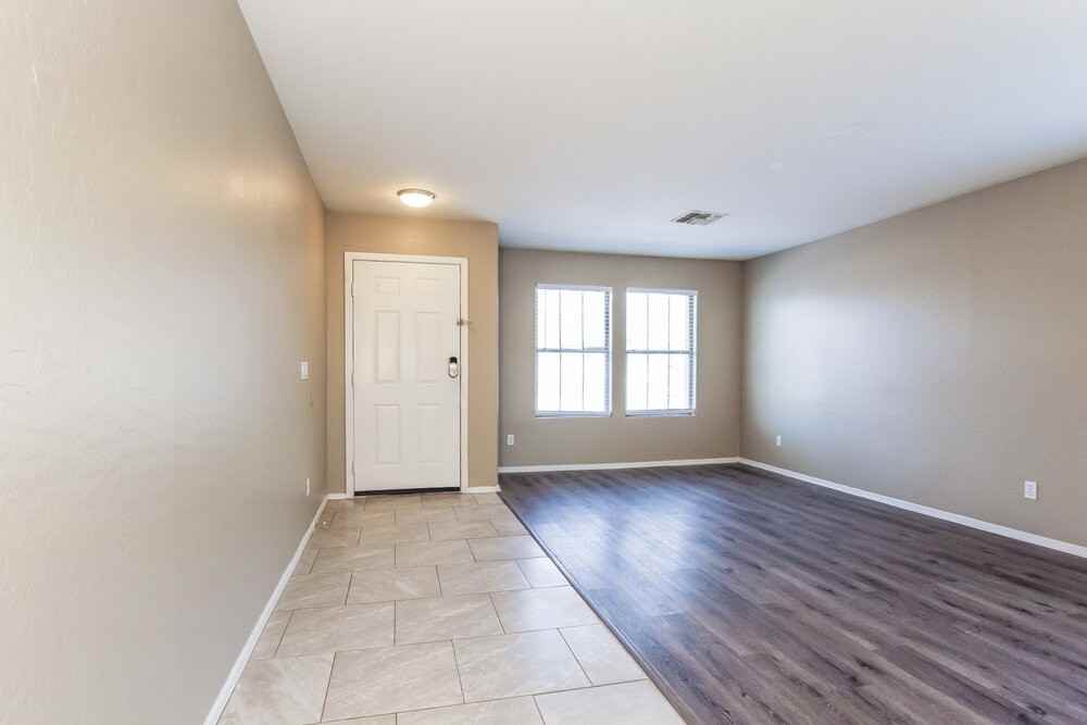 1715 W Saint Catherine Ave - Photo 4 of 16