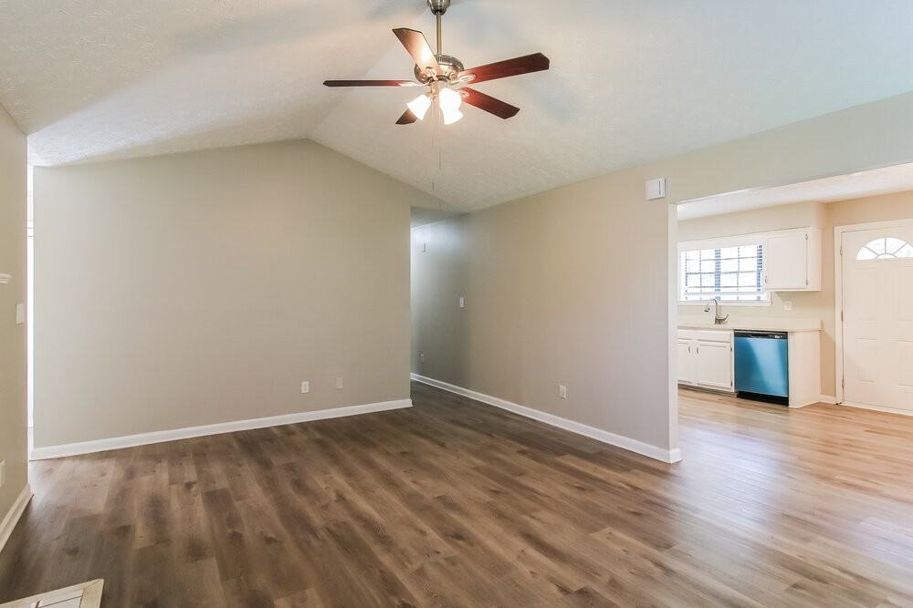 527 Brookfield Way - Photo 5 of 16