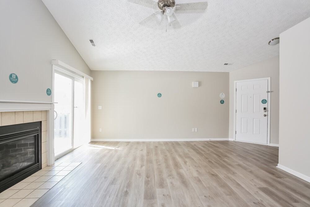 5789 Lonerise Ln - Photo 4 of 14