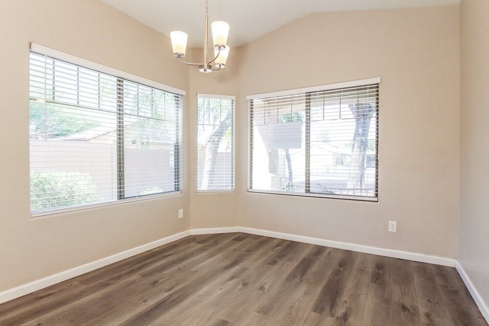 5807 S 248th Ln - Photo 6 of 16