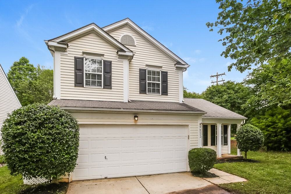 1223 Hipp Rd - Photo 4 of 17