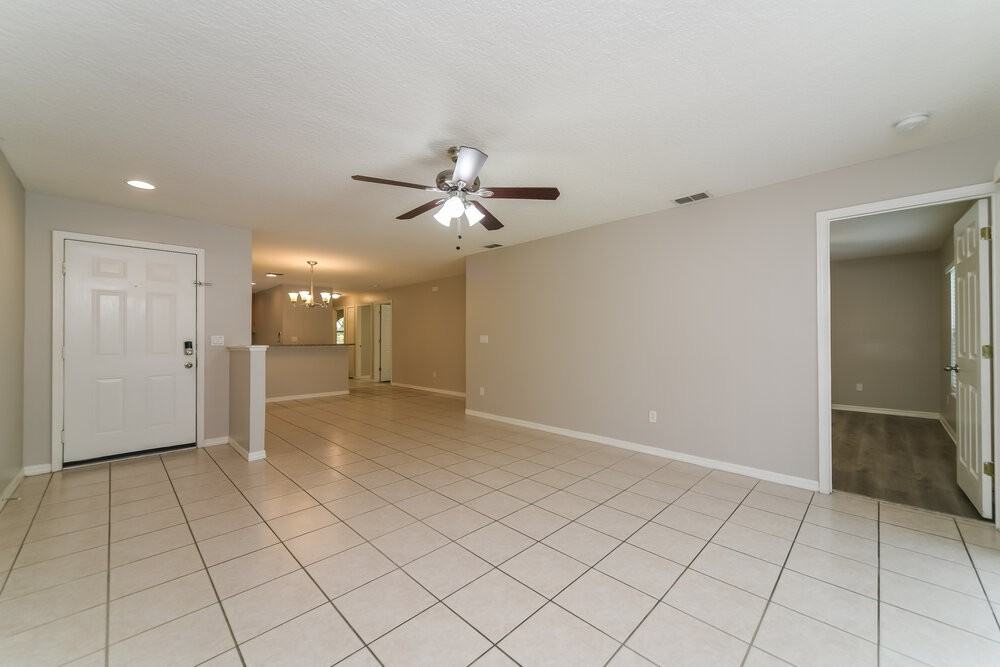 2221 Heathwood Cir - Photo 6 of 16