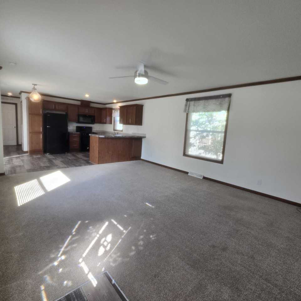 318 Se Autumn Park Dr #24 - Photo 5 of 21