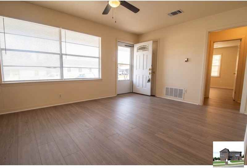 204 Allen St - Photo 2 of 45
