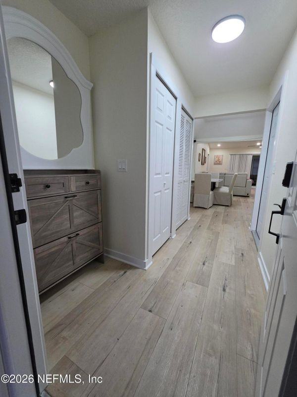 7411 Colony Cove Ln - Photo 6 of 24