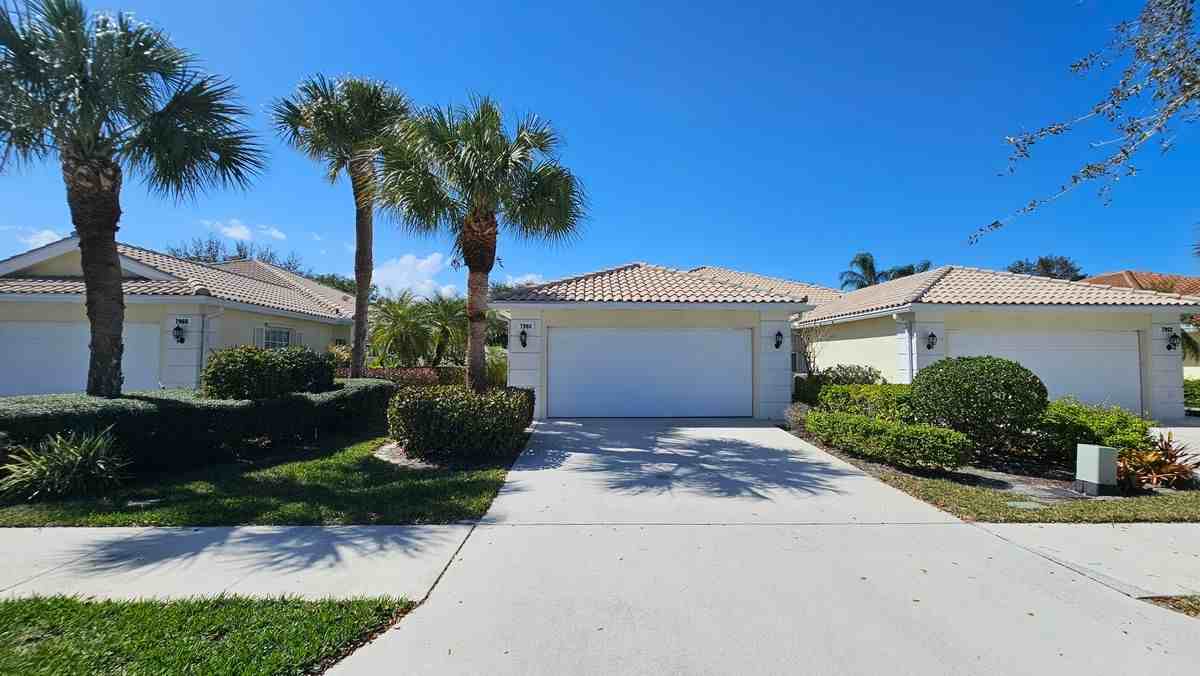 7960 Se Peppercorn Ct - Photo 3 of 22