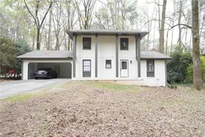 featured image of 2221 Pinecliff Dr Ne