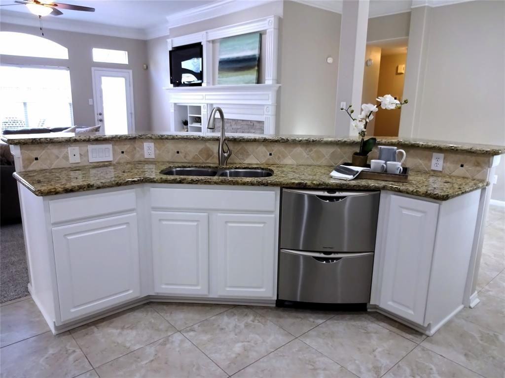 14 Paddock Pines Pl - Photo 5 of 18