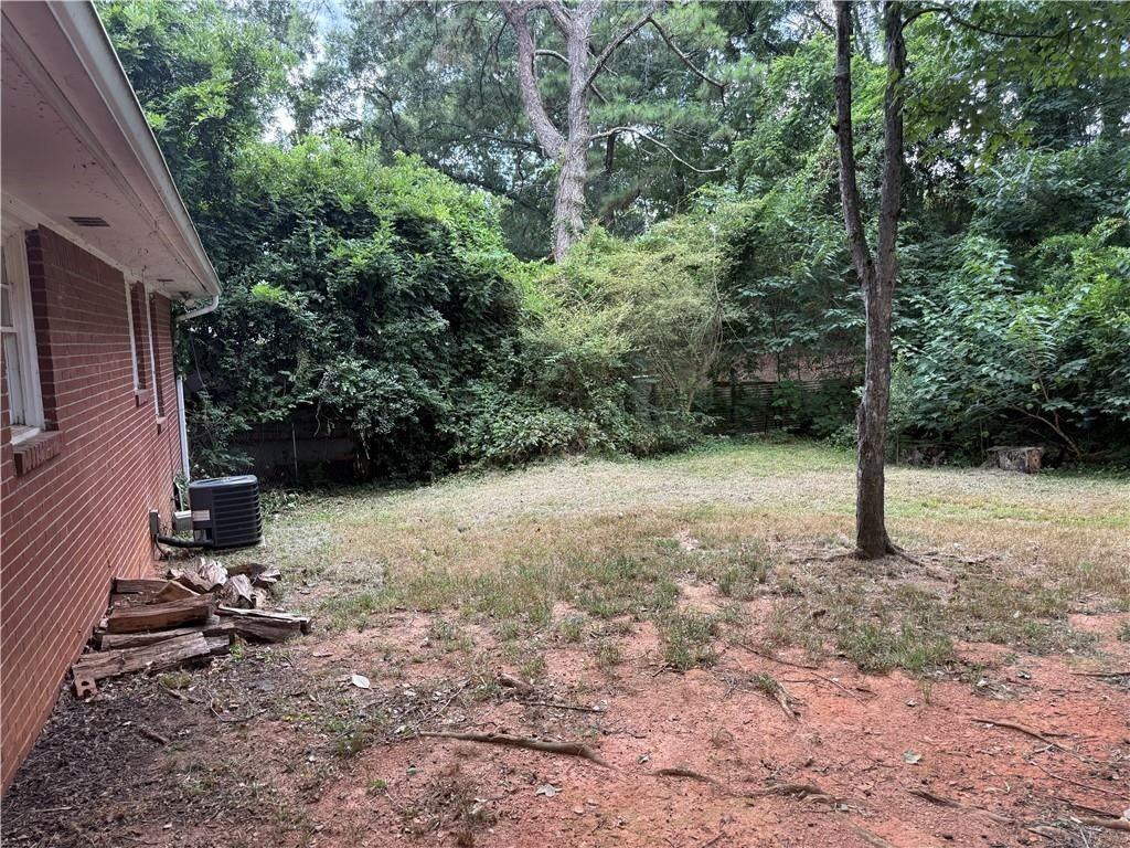964 Myrtle St - Photo 3 of 13