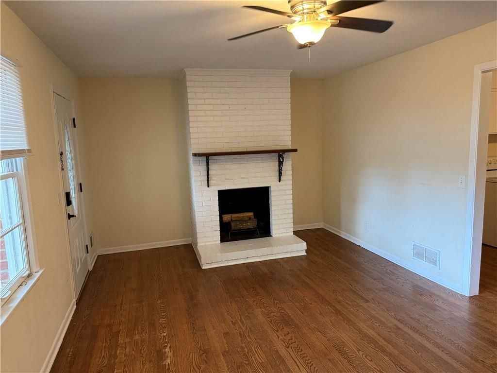 964 Myrtle St - Photo 6 of 13