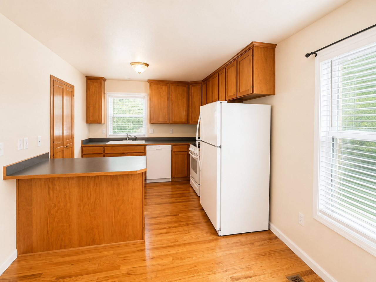 827 Blackberry Ln #827 - Photo 4 of 22