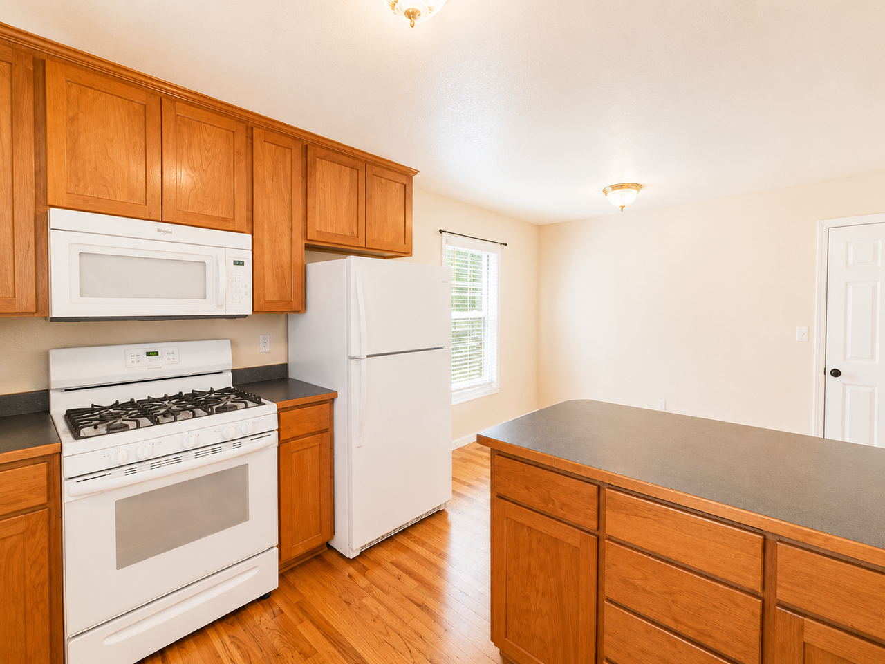 827 Blackberry Ln #827 - Photo 6 of 22