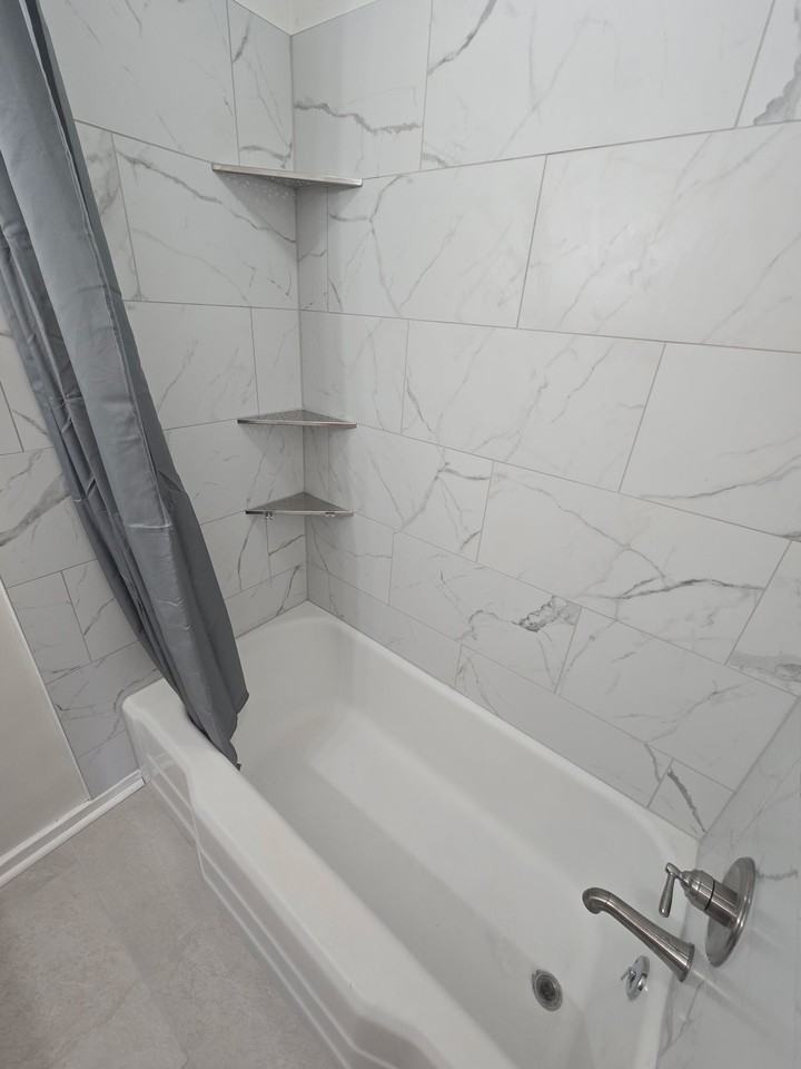 519 Highland Ave #304 - Photo 6 of 7