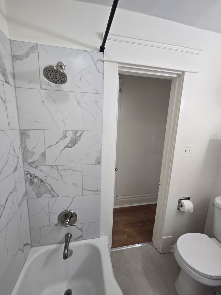 519 Highland Ave #304 - Photo 7 of 7