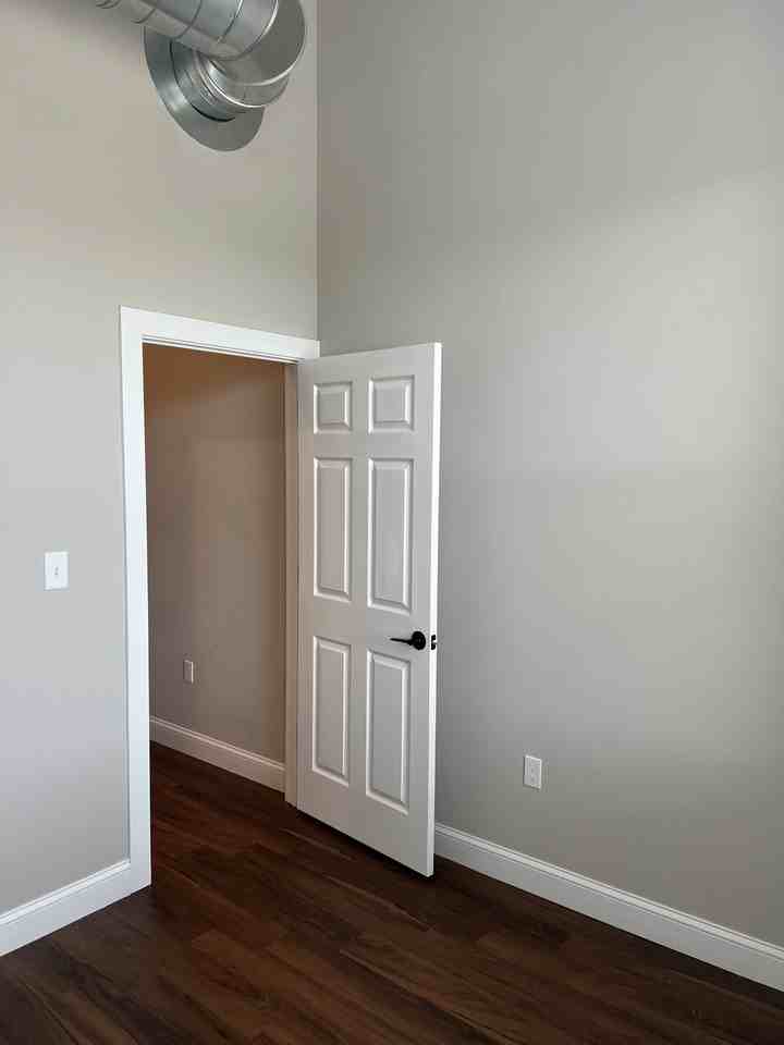298 Main St #5 - Photo 5 of 10