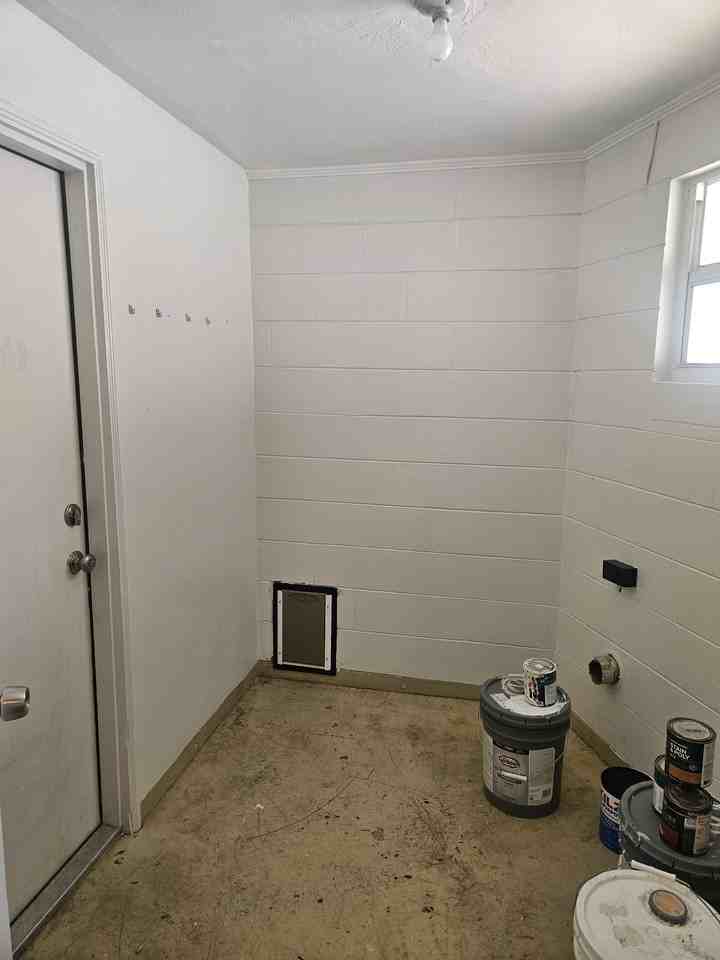 611 S Mills Ave #1 - Photo 6 of 9