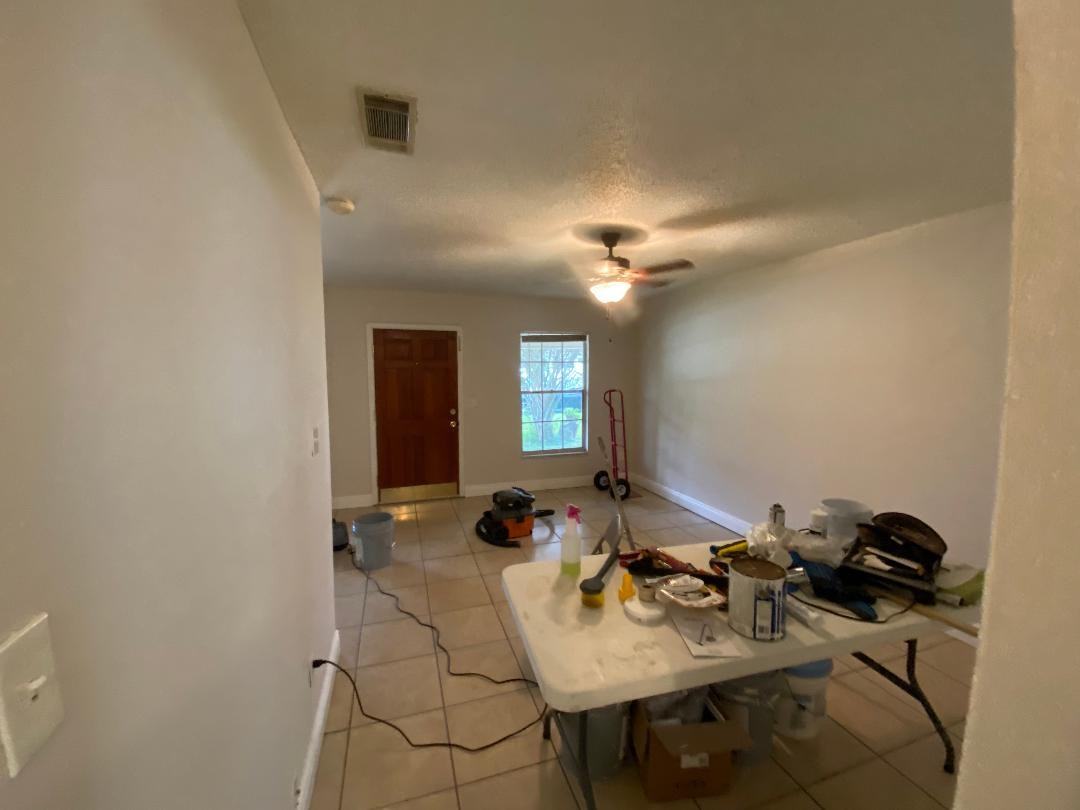 579 Land Ave #579 - Photo 3 of 14