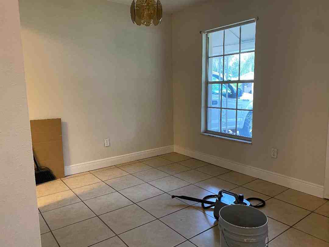 579 Land Ave #579 - Photo 4 of 14